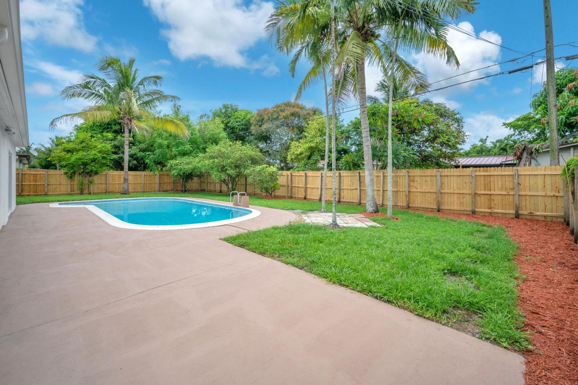 4872 NW 6th Court, Plantation, FL 33317 Photo