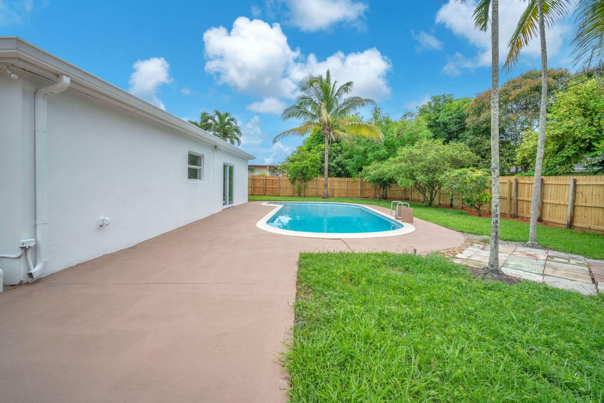 4872 NW 6th Court, Plantation, FL 33317 Photo