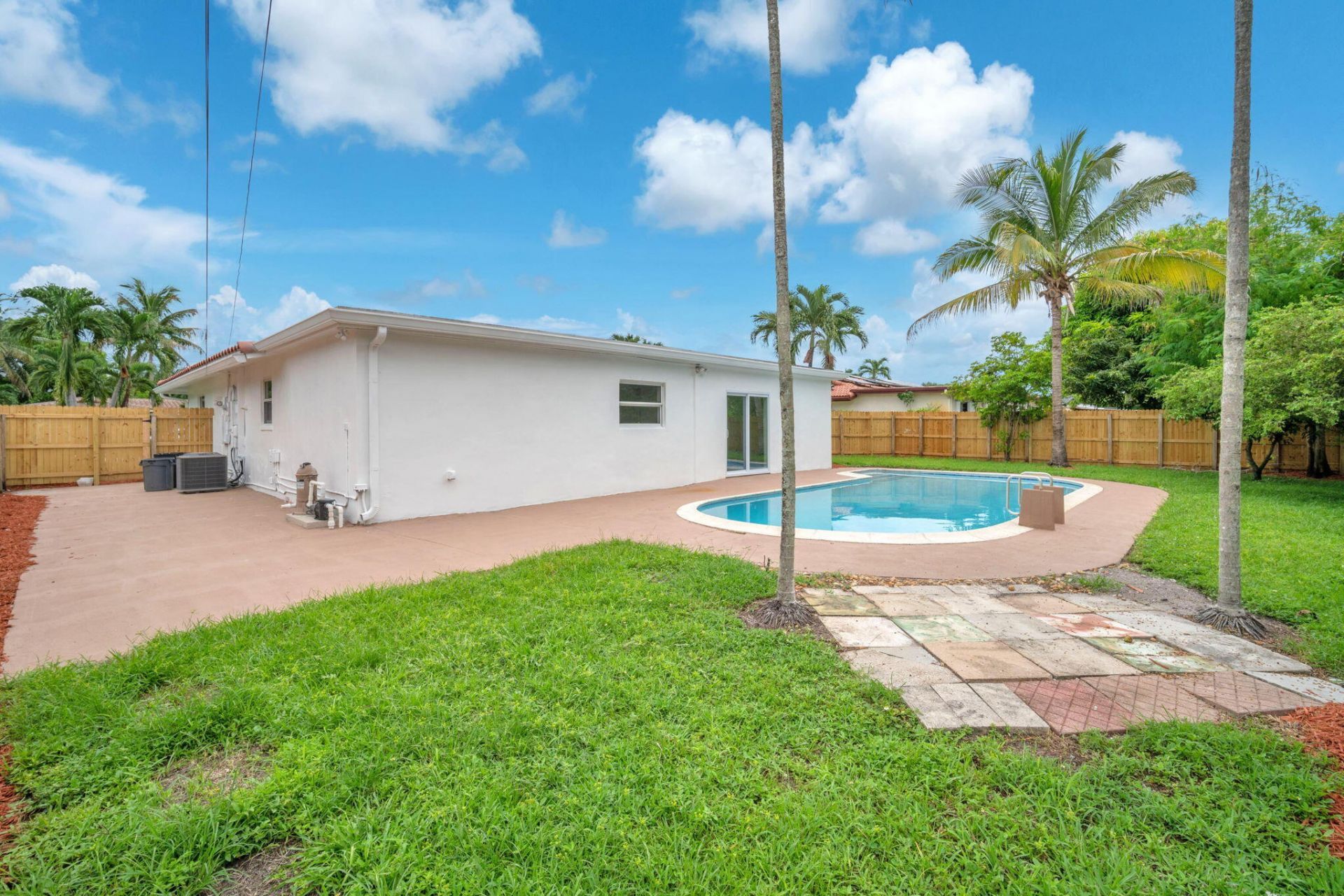 4872 NW 6th Court, Plantation, FL 33317 Photo