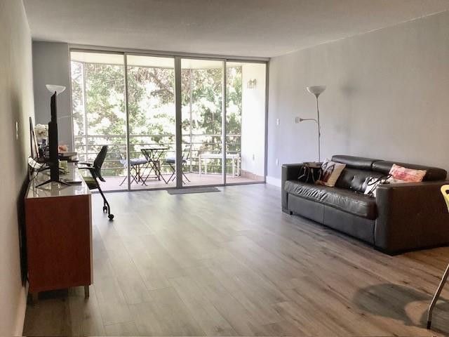 1101 NE 191st Street, Unit H301, Miami, FL 33179 Photo