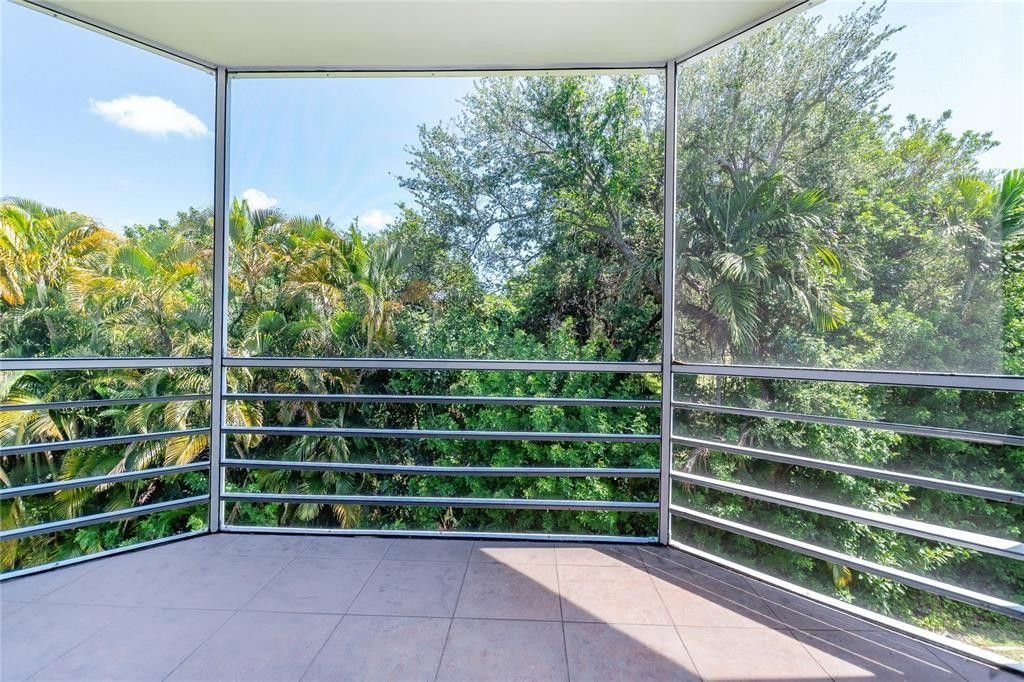 1101 NE 191st Street, Unit H301, Miami, FL 33179 Photo