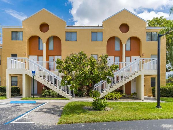 5200 NW 31st Avenue, Unit 98, Fort Lauderdale, FL 33309