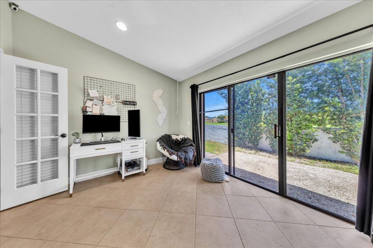 10003 NW 83rd Street, Unit 4, Tamarac, FL 33321 Photo