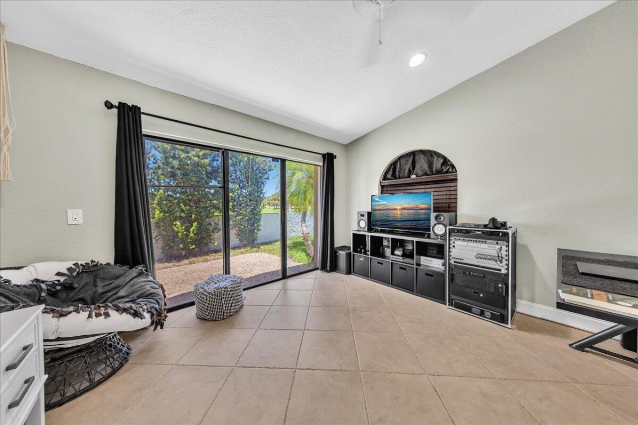 10003 NW 83rd Street, Unit 4, Tamarac, FL 33321 Photo