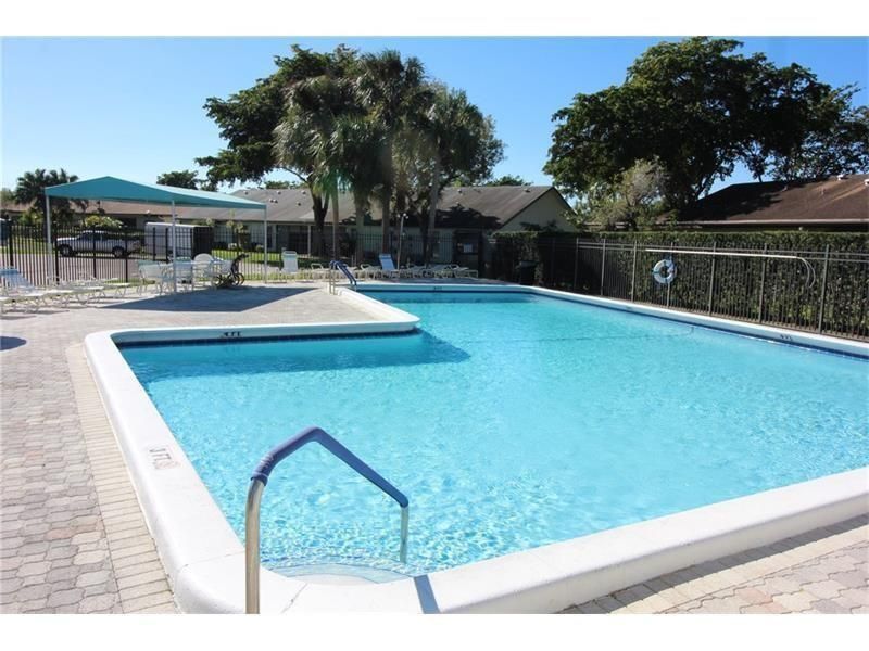 10003 NW 83rd Street, Unit 4, Tamarac, FL 33321 Photo