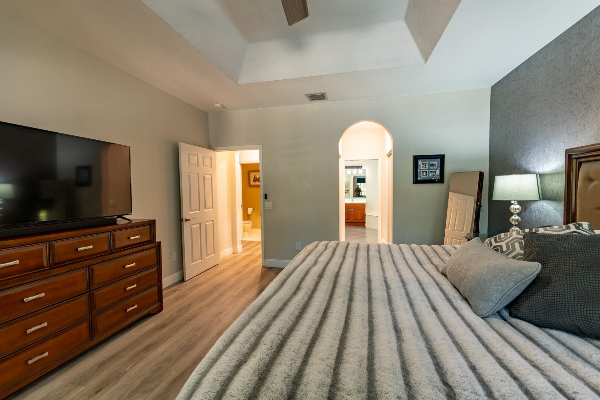 1639 Passion Vine Circle, Unit 16-4, Weston, FL 33326 Photo