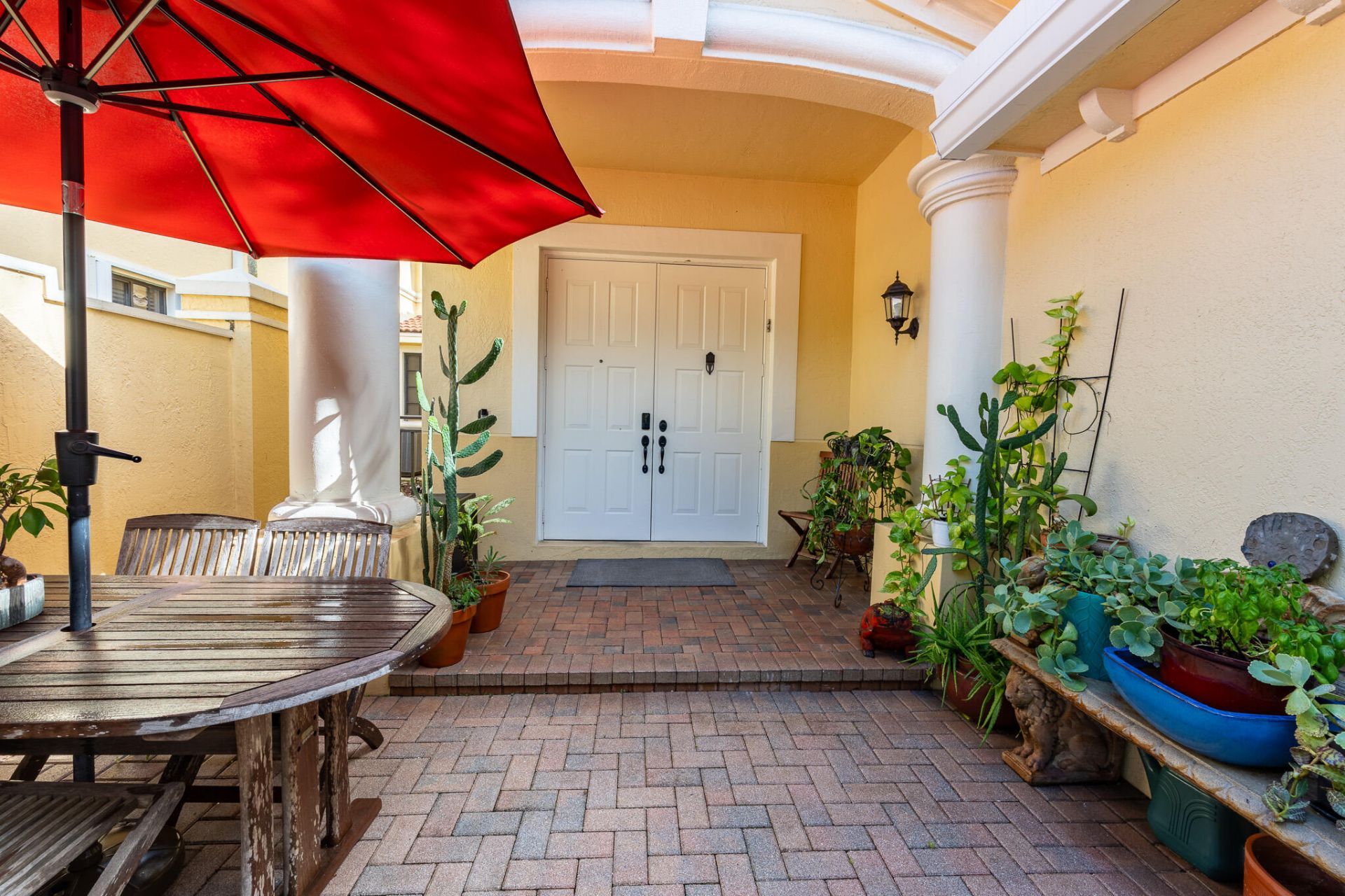 1639 Passion Vine Circle, Unit 16-4, Weston, FL 33326 Photo