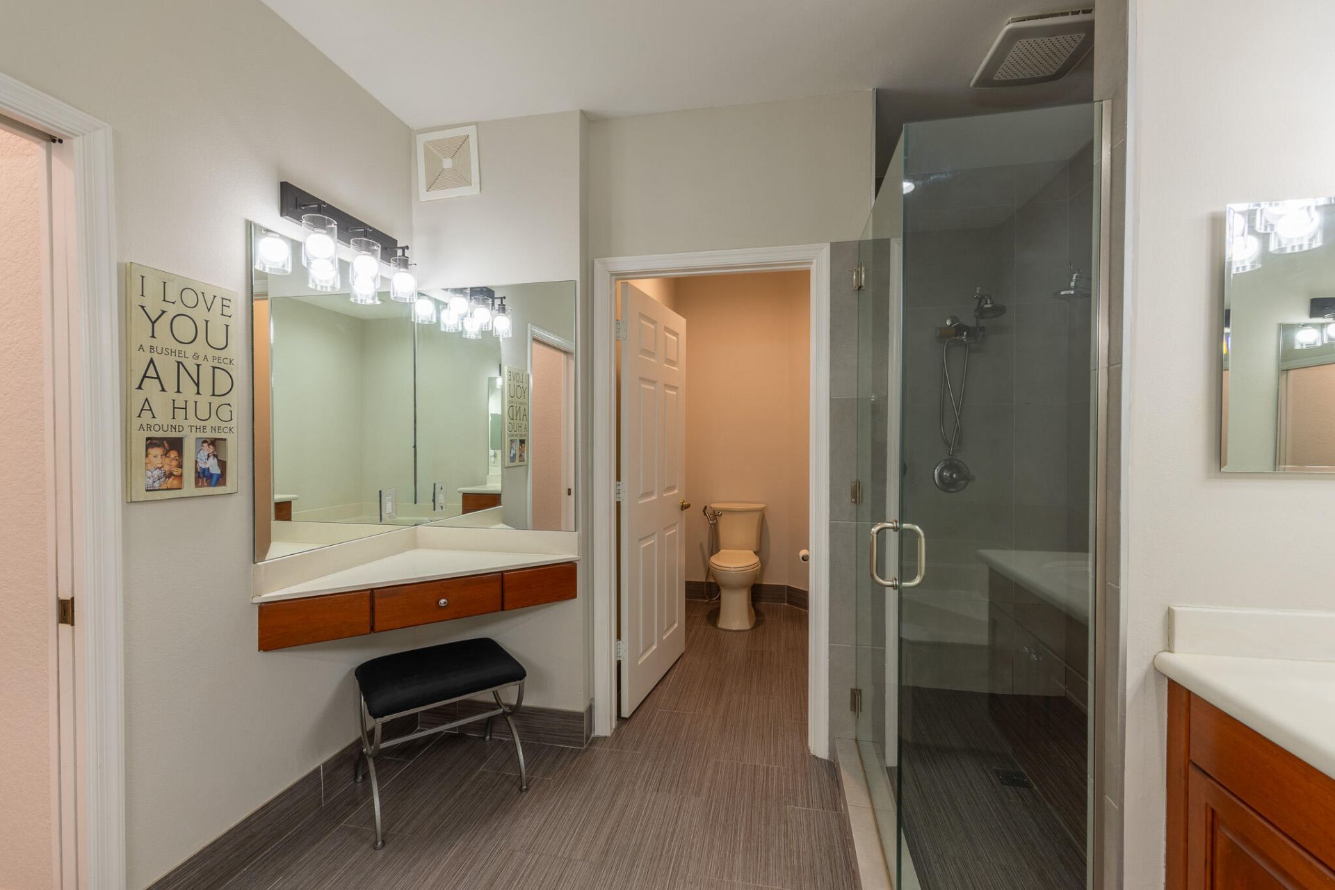 1639 Passion Vine Circle, Unit 16-4, Weston, FL 33326 Photo