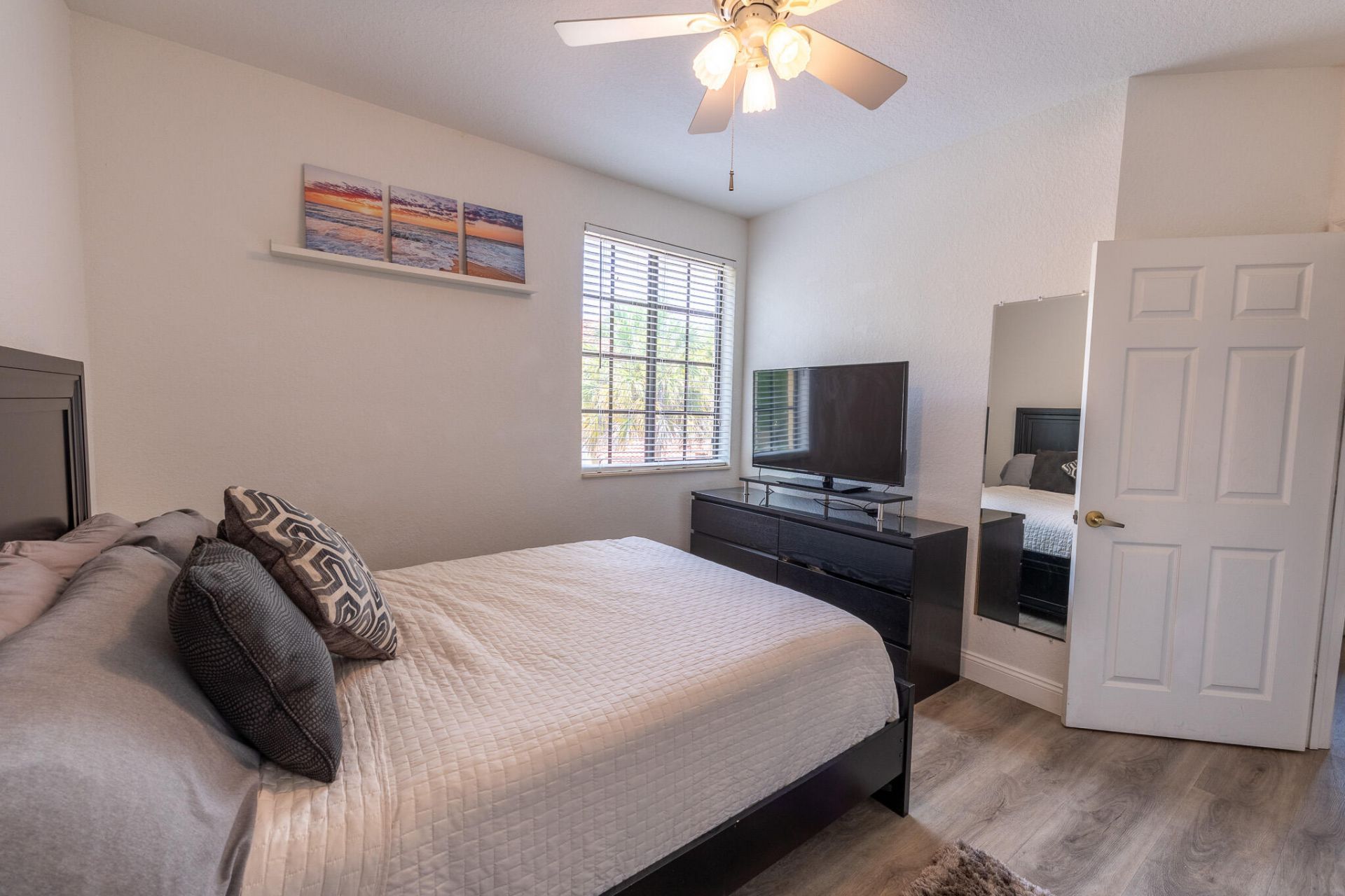 1639 Passion Vine Circle, Unit 16-4, Weston, FL 33326 Photo