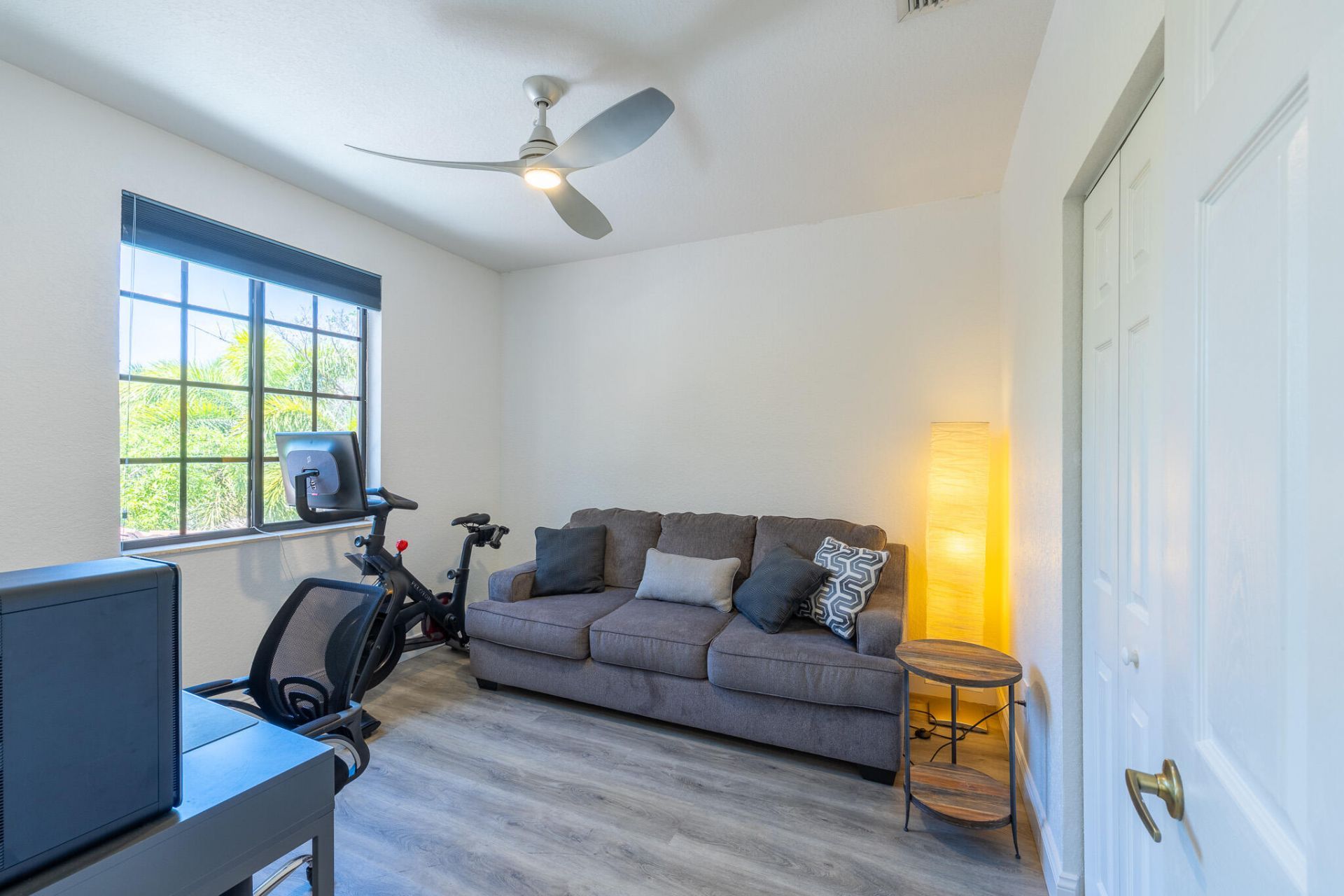 1639 Passion Vine Circle, Unit 16-4, Weston, FL 33326 Photo