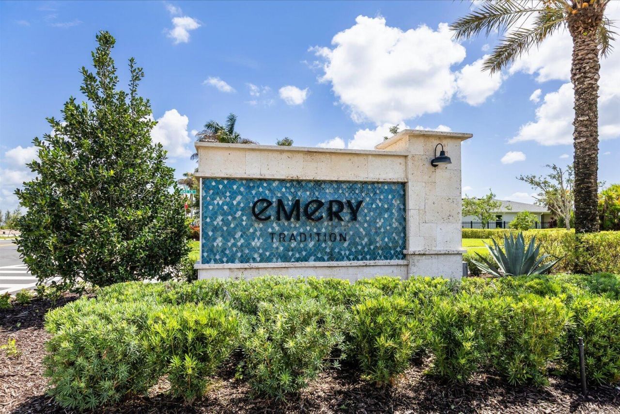 10704 SW Estella Lane, Port Saint Lucie, FL 34987 Photo