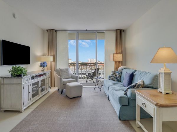 480 Hibiscus Street, Unit 821, West Palm Beach, FL 33401