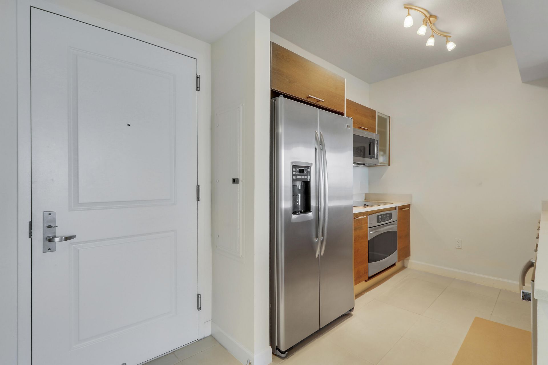 480 Hibiscus Street, Unit 821, West Palm Beach, FL 33401 Photo