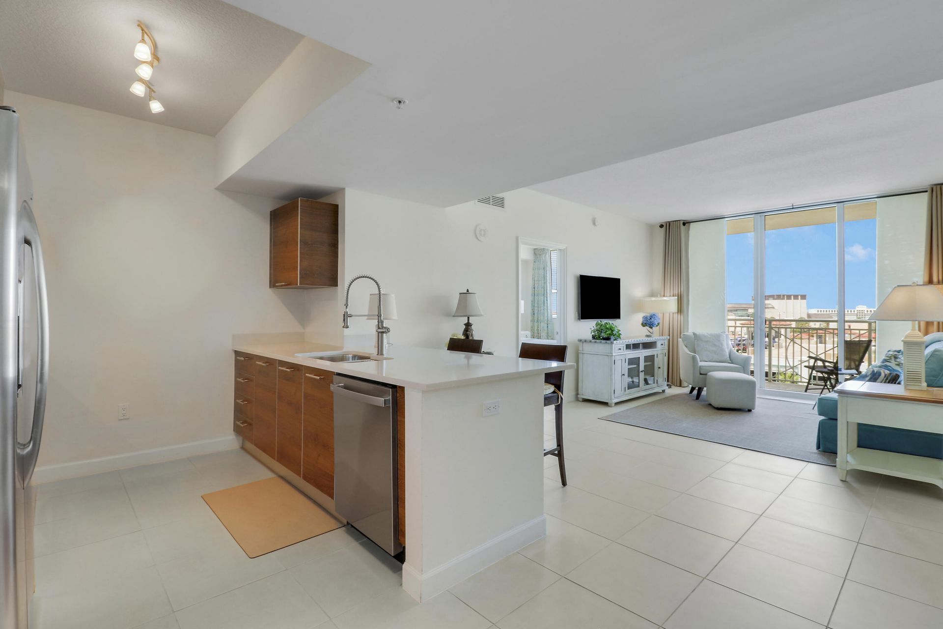 480 Hibiscus Street, Unit 821, West Palm Beach, FL 33401 Photo