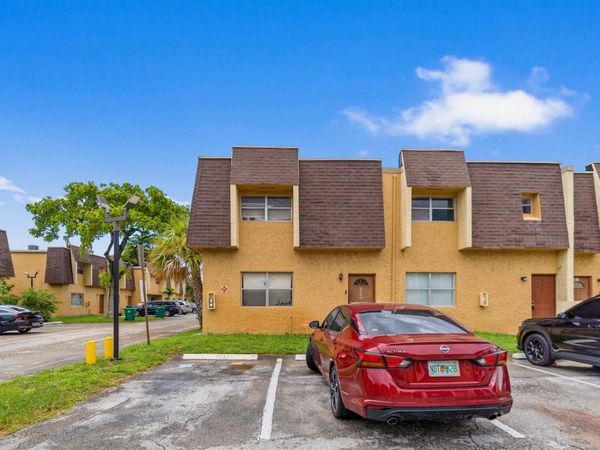 5655 BLUEBERRY Court, Unit 1, Lauderhill, FL 33313