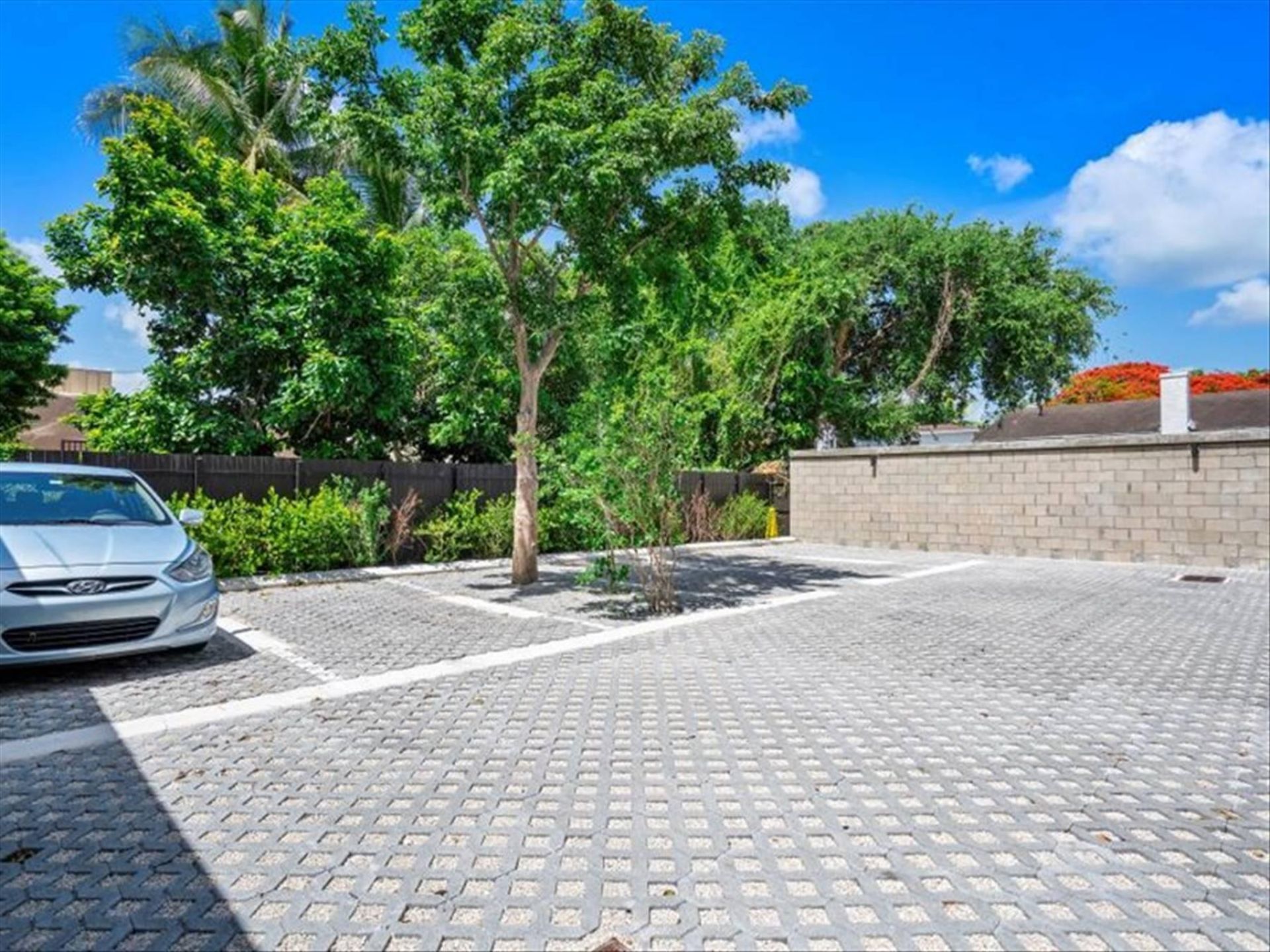 1053 NW 29th Street, Unit Casa Flamb, Miami, FL 33127 Photo