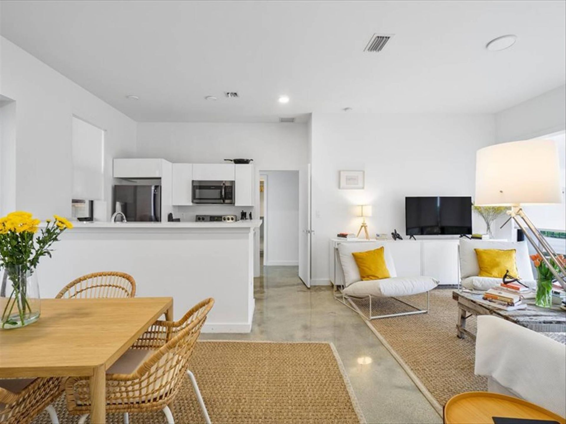 1053 NW 29th Street, Unit Casa Flamb, Miami, FL 33127 Photo
