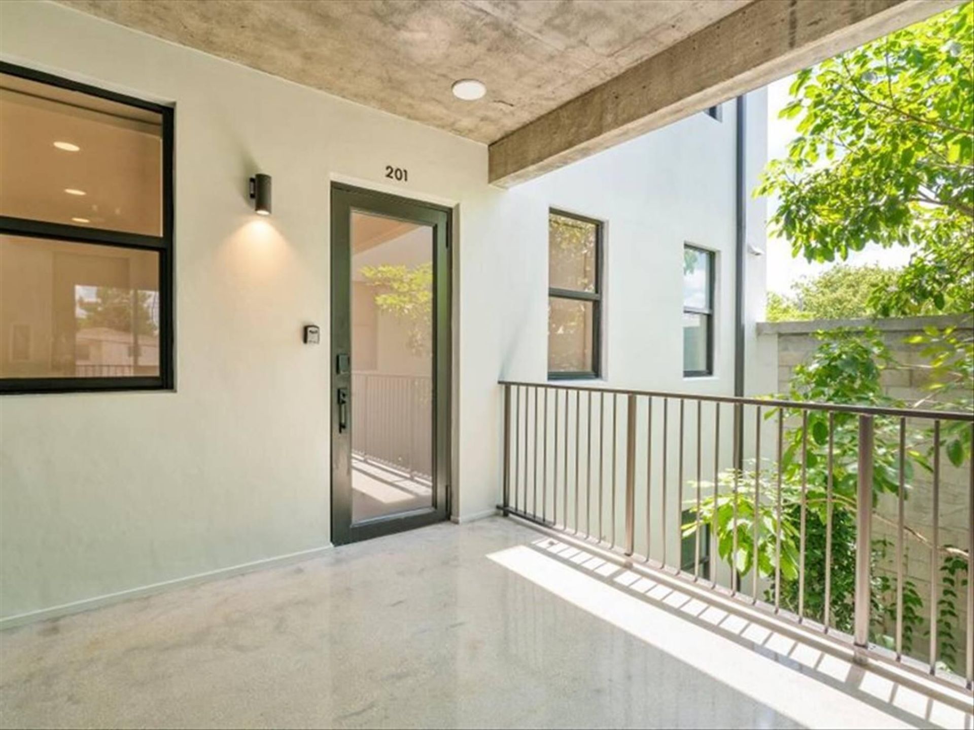 1053 NW 29th Street, Unit Casa Flamb, Miami, FL 33127 Photo
