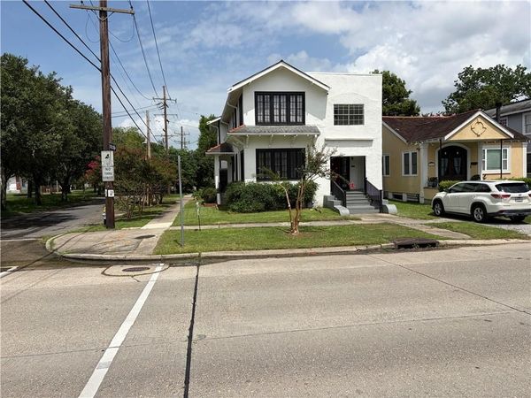 5653 CANAL Boulevard , New Orleans, LA 70124