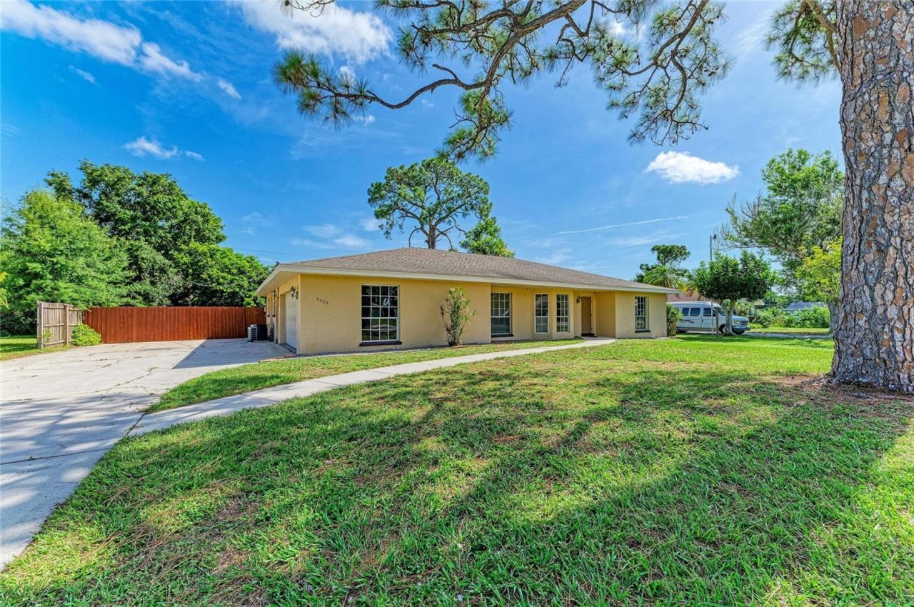 4404 18th Avenue W, Bradenton, FL 34209 Photo