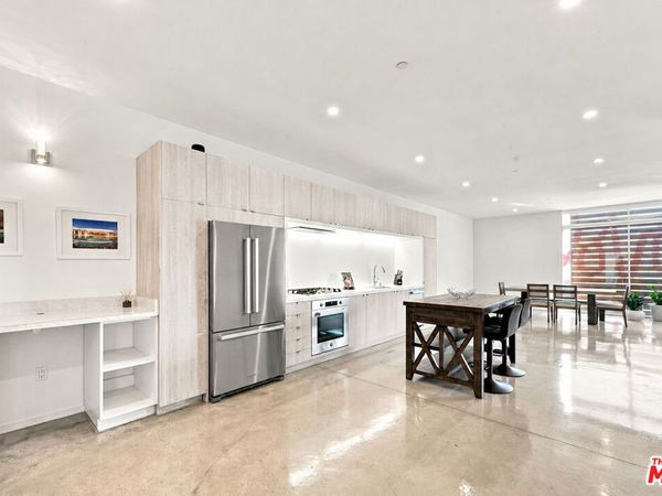 901 Hancock Avenue , Unit 201, West Hollywood, CA 90069