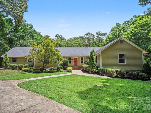 519 Raintree Drive , Matthews, NC 28104