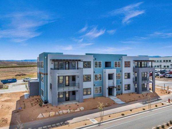 5599 S CARNELIAN PKWY, Unit 204, St. George, UT 84790