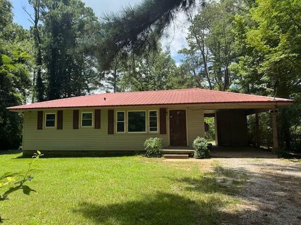 109 Lipford Ave., Tupelo, MS 38801