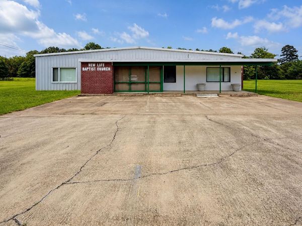 92 N Jackson St., West Point, MS 39773