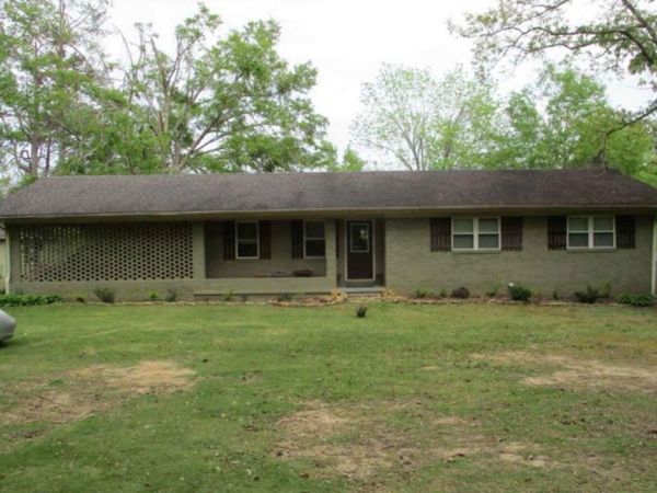 100 Cindy Ln., Booneville, MS 38829