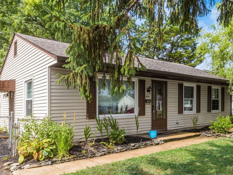 4595 Annhurst Road, Columbus, OH 43228 Photo 6