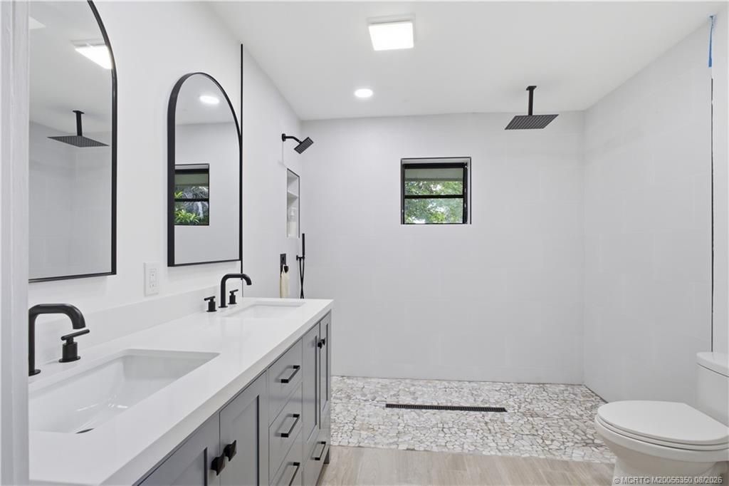 822 SE Cavern Avenue, Port Saint Lucie, FL 34983 Photo