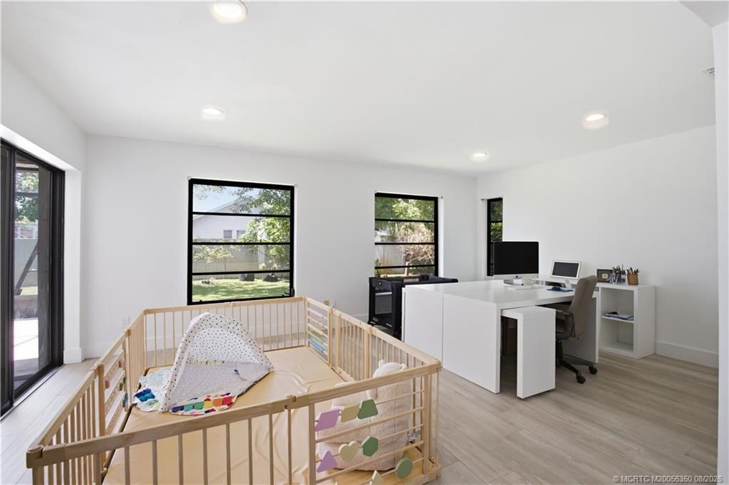 822 SE Cavern Avenue, Port Saint Lucie, FL 34983 Photo