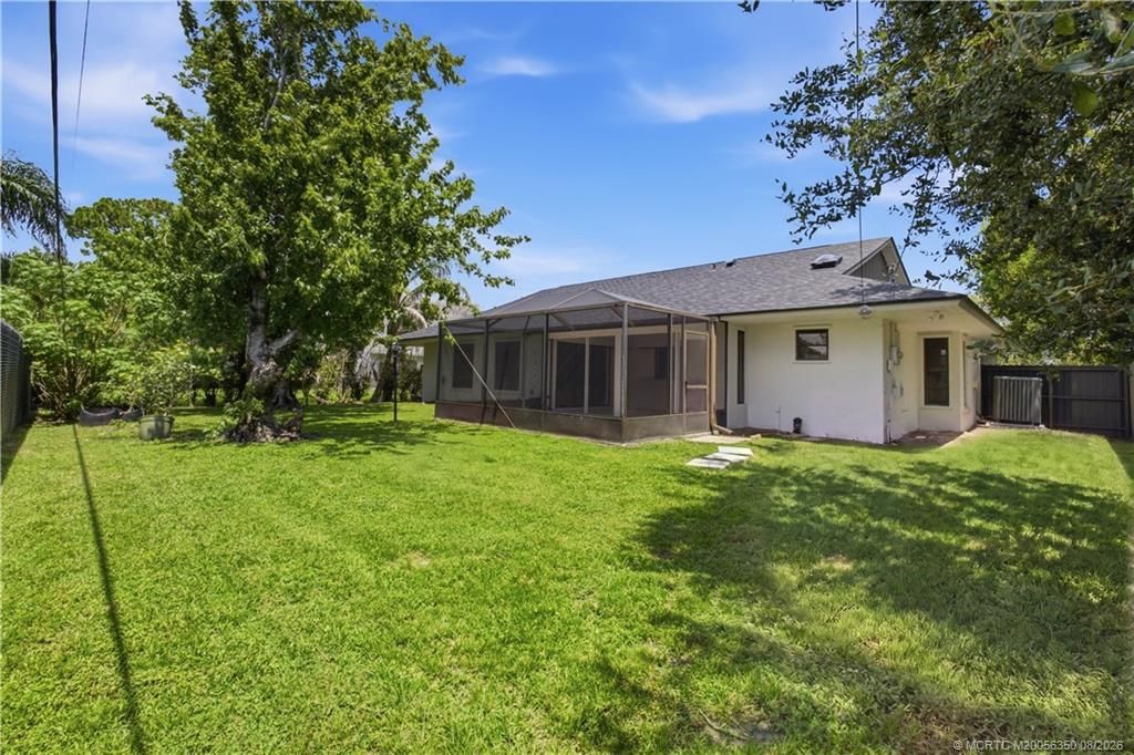 822 SE Cavern Avenue, Port Saint Lucie, FL 34983 Photo