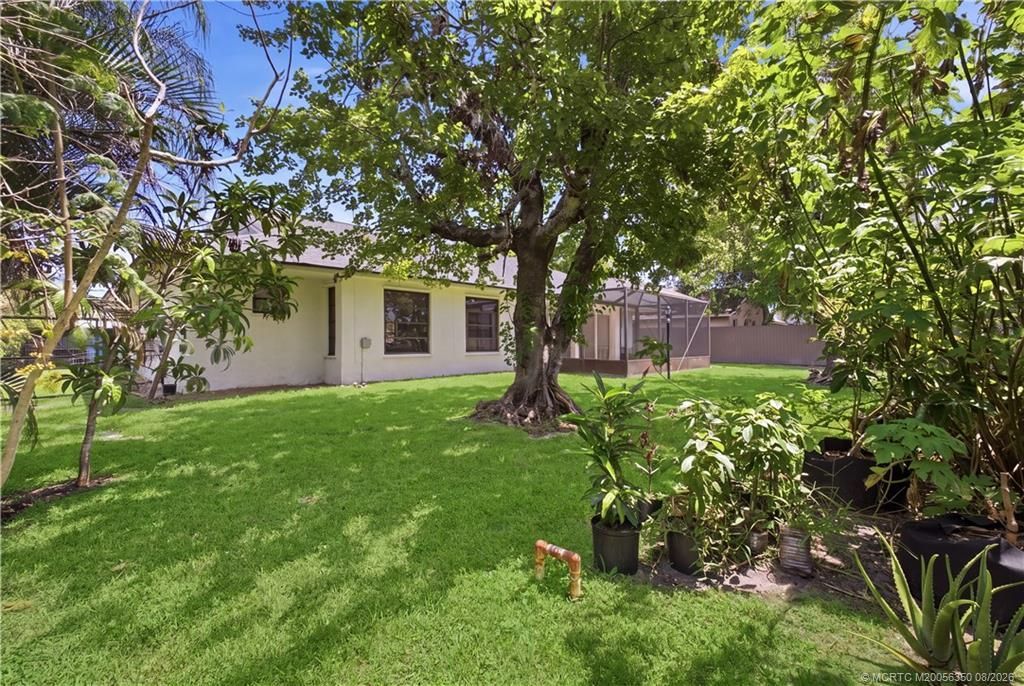 822 SE Cavern Avenue, Port Saint Lucie, FL 34983 Photo