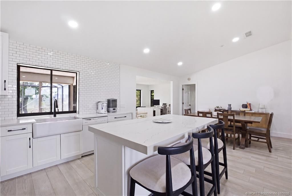 822 SE Cavern Avenue, Port Saint Lucie, FL 34983 Photo