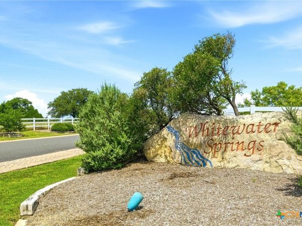 100 Bobcat Cir. , Bertram, TX 78605