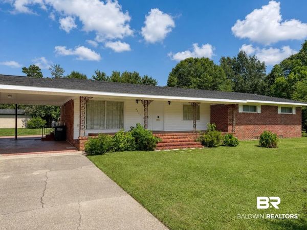 211 7th Avenue, Atmore, AL 36502