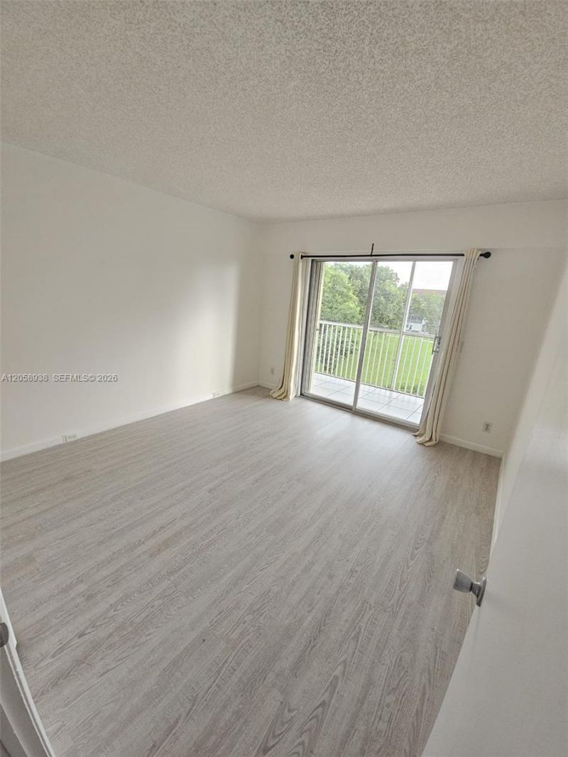 13250 SW 7th Ct, Unit 402L, Pembroke Pines, FL 33027 Photo