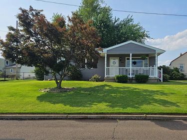 2015 SUMMIT AVENUE, CROYDON, PA 19021