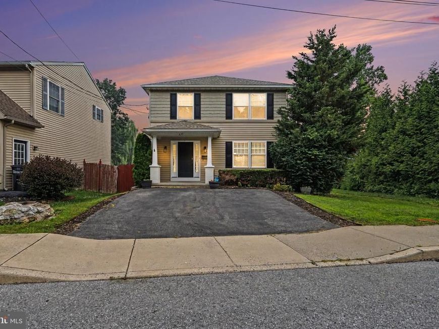 239 Railroad Avenue, Ephrata, PA 17522 Main Photo