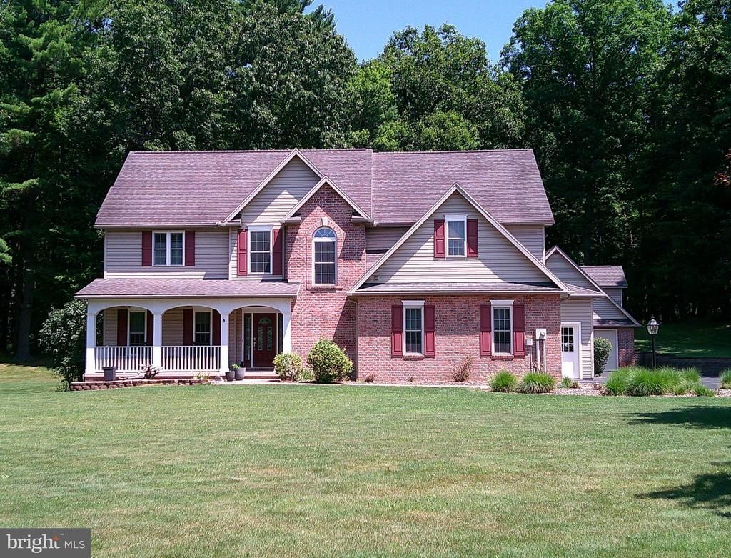 279 MONTAUK CIRCLE , PORT MATILDA, PA 16870