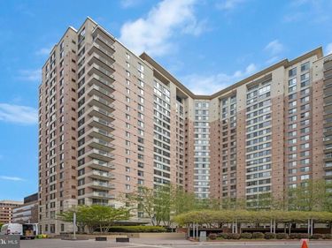 851 N GLEBE ROAD, Unit 1911, ARLINGTON, VA 22203