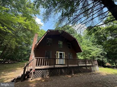 2542 SKYWAY DRIVE, KUNKLETOWN, PA 18058