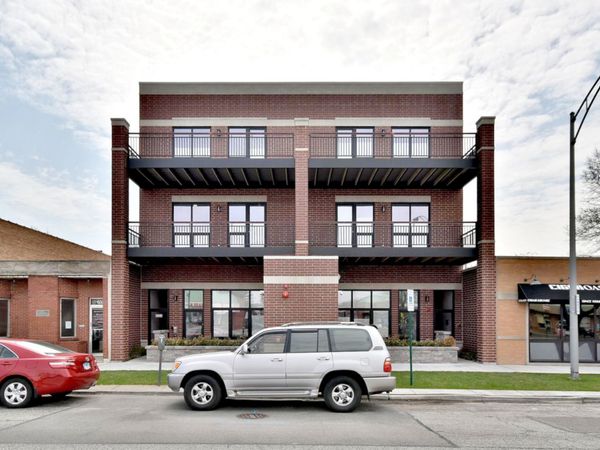 6555 W North Avenue , Unit 301, Oak Park, IL 60302