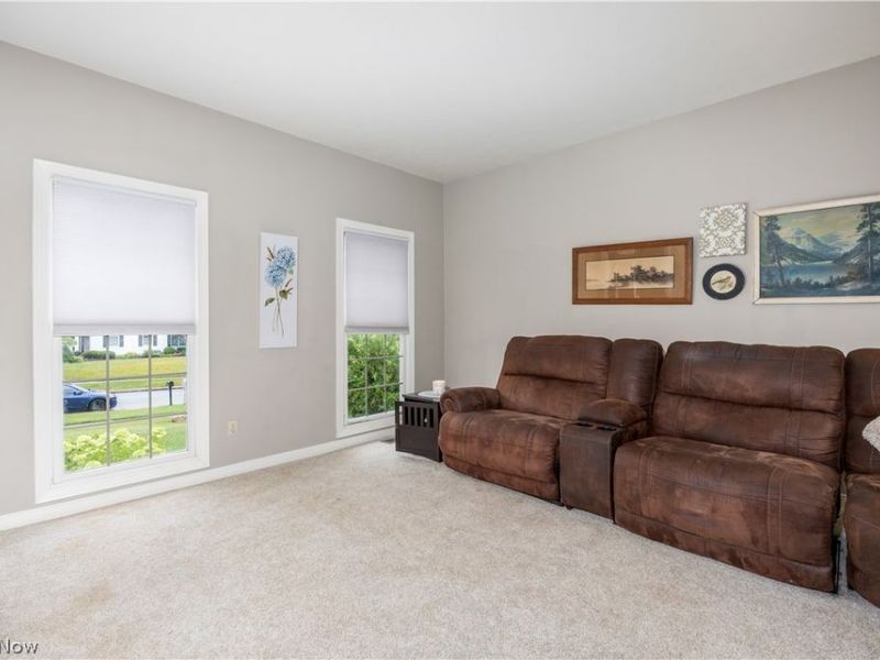 809 Adam Run Drive, Cuyahoga Falls, OH 44223 Photo 16