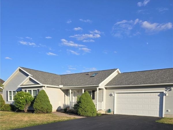 11 Lexington Run , Horseheads, NY 14845