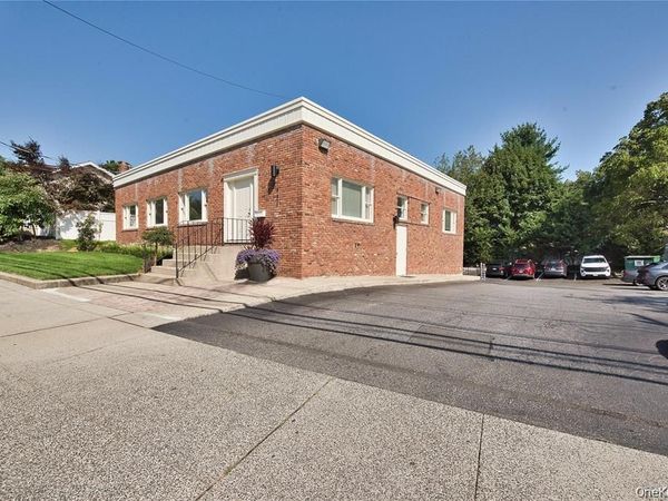 121 Pulaski Road , Unit 4, Kings Park, NY 11754
