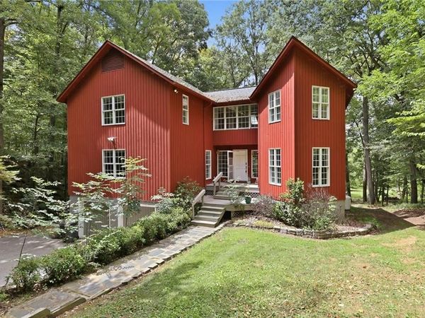 8206 Crows Nest Lane, Greensboro, NC 27455