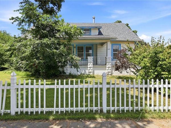 1102 S National Avenue, Fort Scott, KS 66701